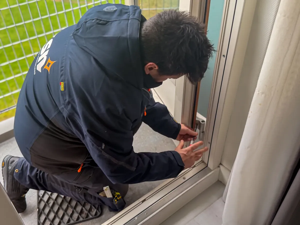 Kozijnreparatie en onderhoud door servicemonteur in Zwolle